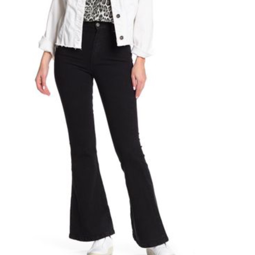 NWT Mid Rise Flare Jean
